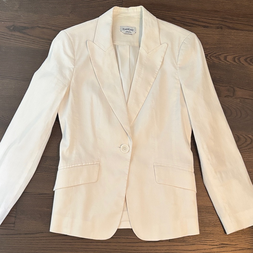 BEBE Snow White Stretch Linen Lined Spring Summer Blazer Sz 4 (or 2)